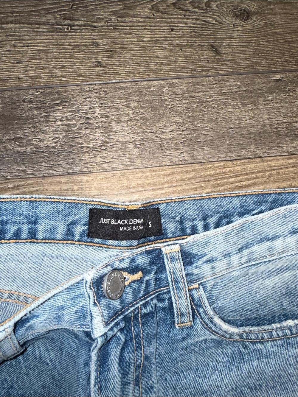 Just Black Jean Shorts Size Small NWOT - Picture 2 of 6